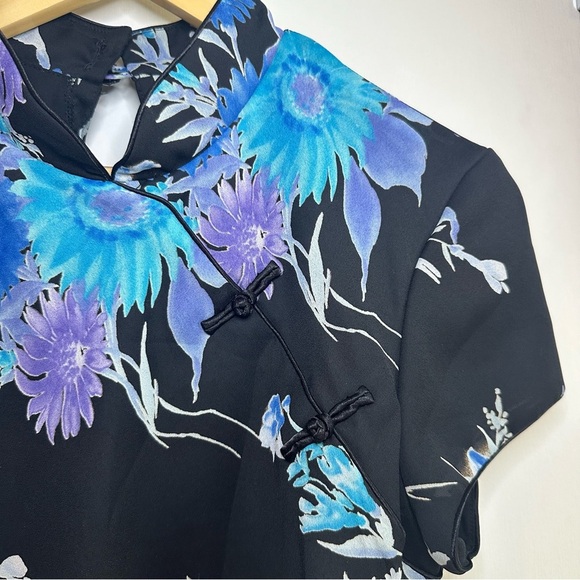 Studio I Y2K Set. Size: 12. Blue and Black Floral. - Picture 2 of 9